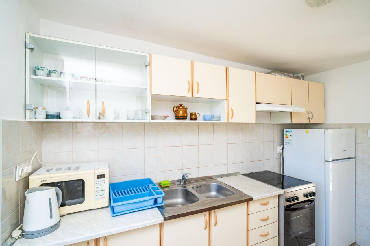 Apartments Lidija ザトン エクステリア 写真