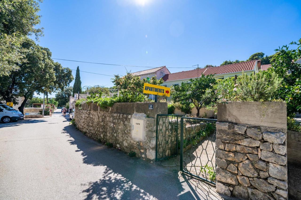 Apartments Lidija ザトン エクステリア 写真